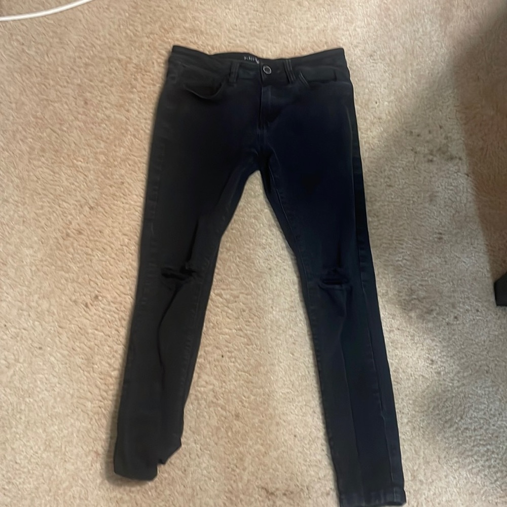 Black skinny jeans